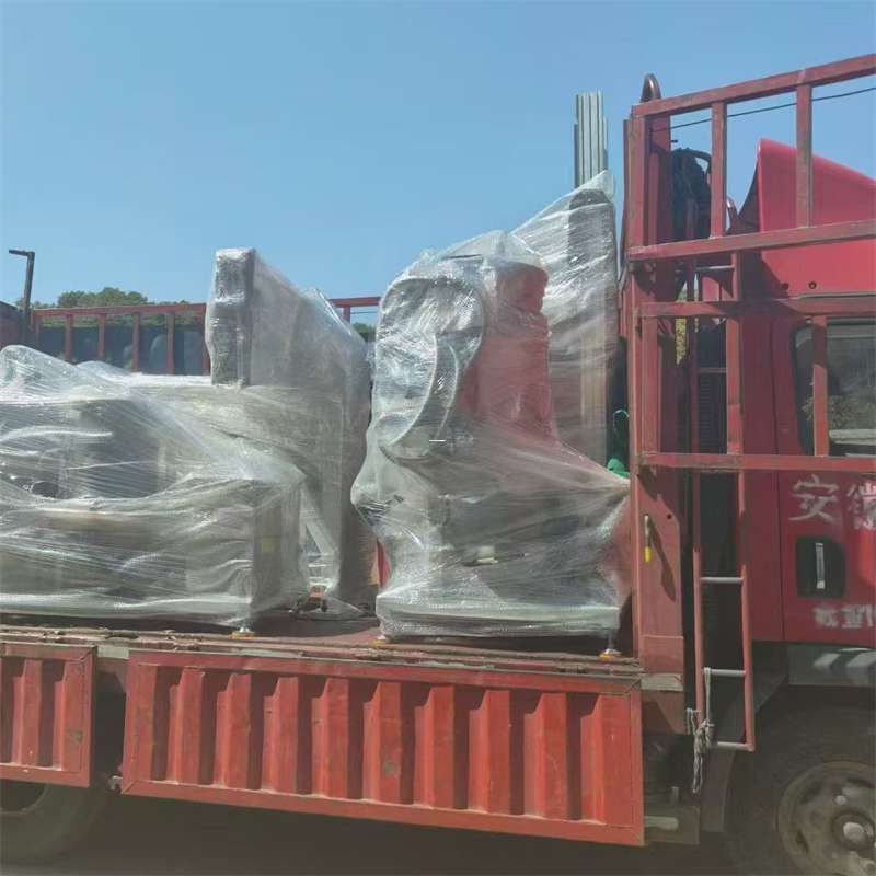 爱民区洛扎县：物流专线的高效货运之旅