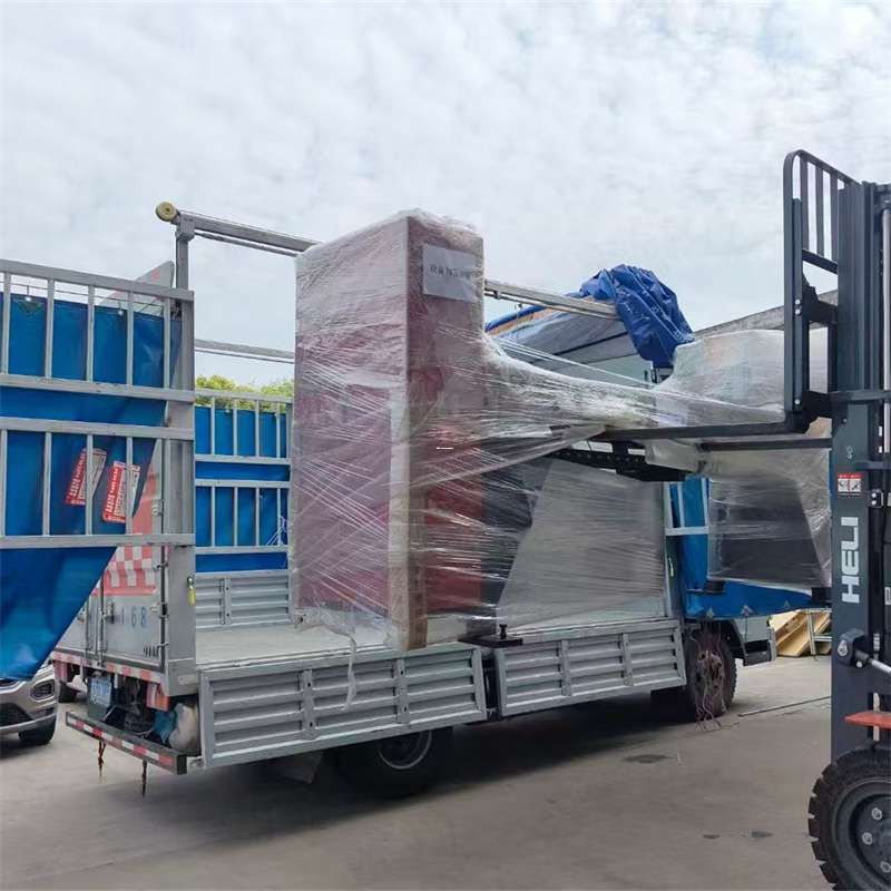 爱民区崆峒区：物流专线的高效货运之旅