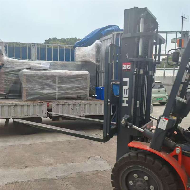 爱民区巴楚县进仓物流：多元专线运输的精彩探索