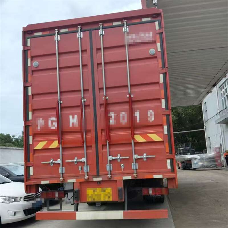 爱民区探索乡城县进仓物流：多元服务与高效运输线路